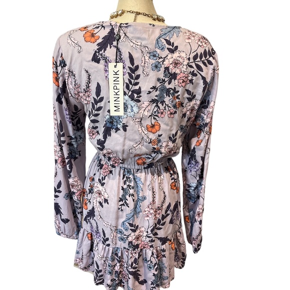 NEW MINKPINK Lavender Love Long Sleeves Floral Dress Size Medium Criss Cross - Picture 5 of 12